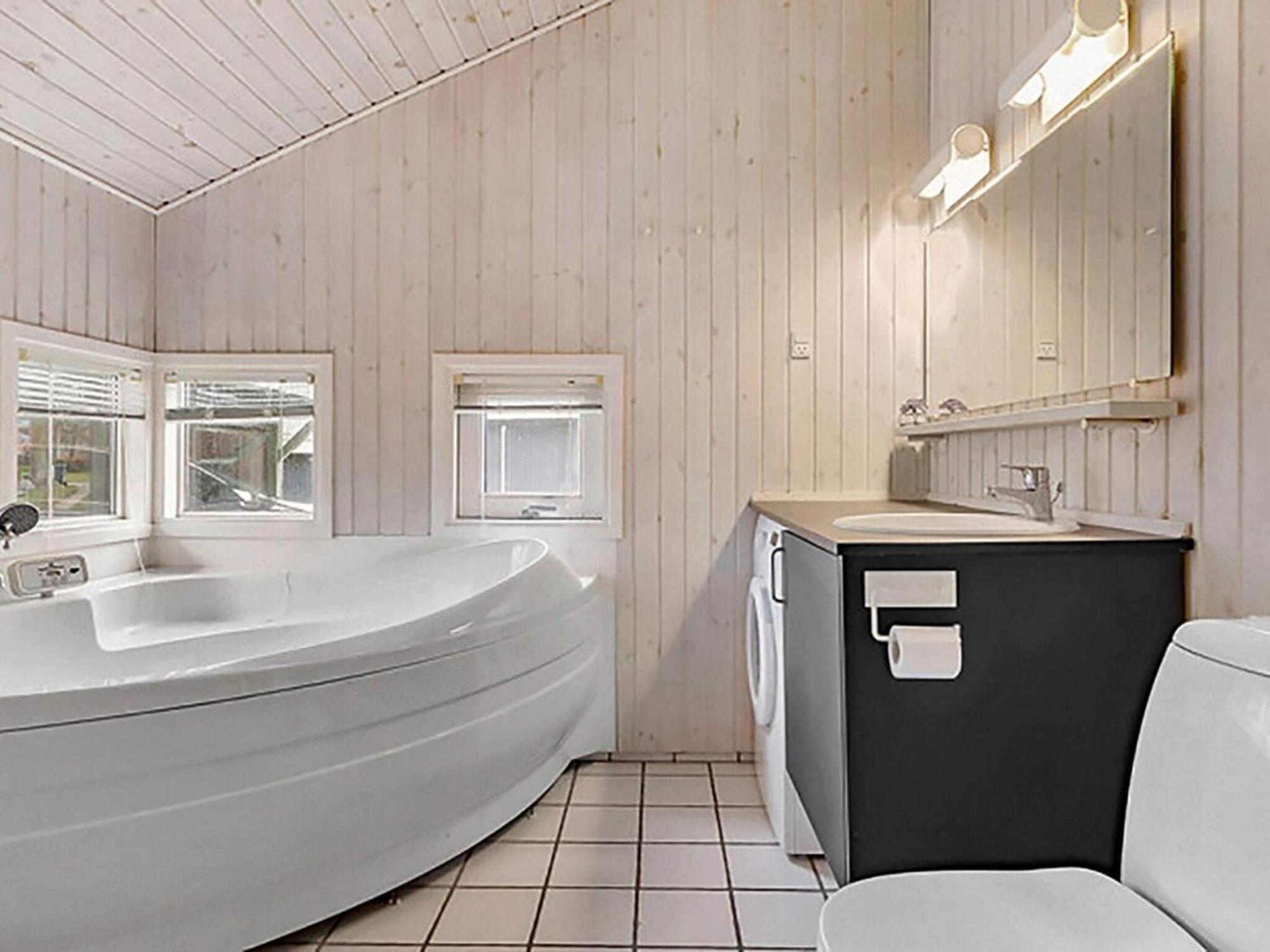 6 Person Holiday Home In Otterup Extérieur photo