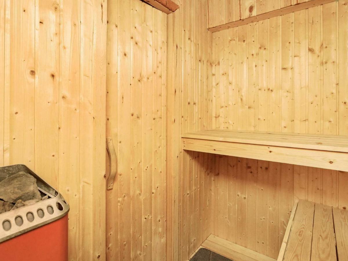 6 Person Holiday Home In Otterup Extérieur photo