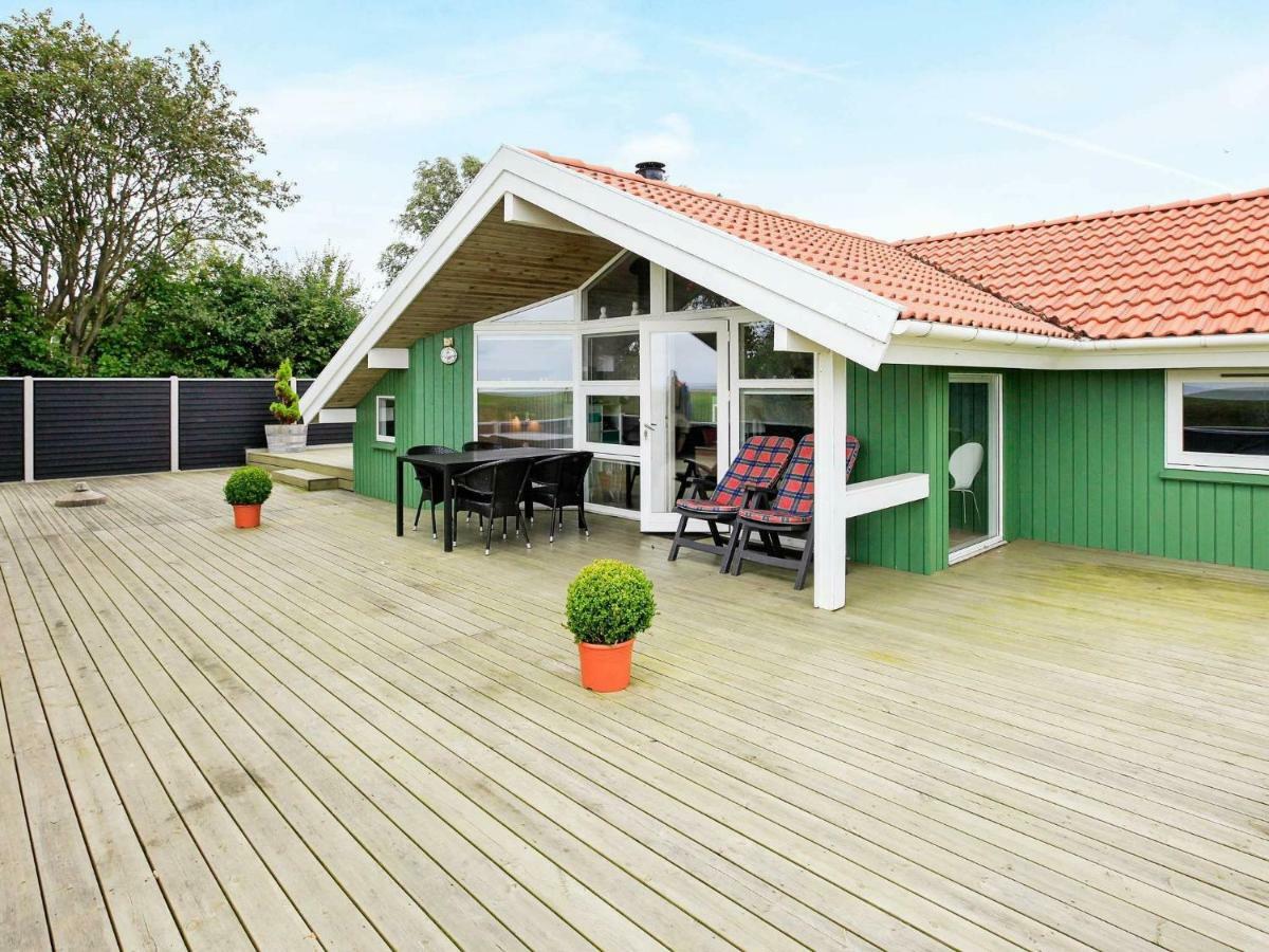 6 Person Holiday Home In Otterup Extérieur photo