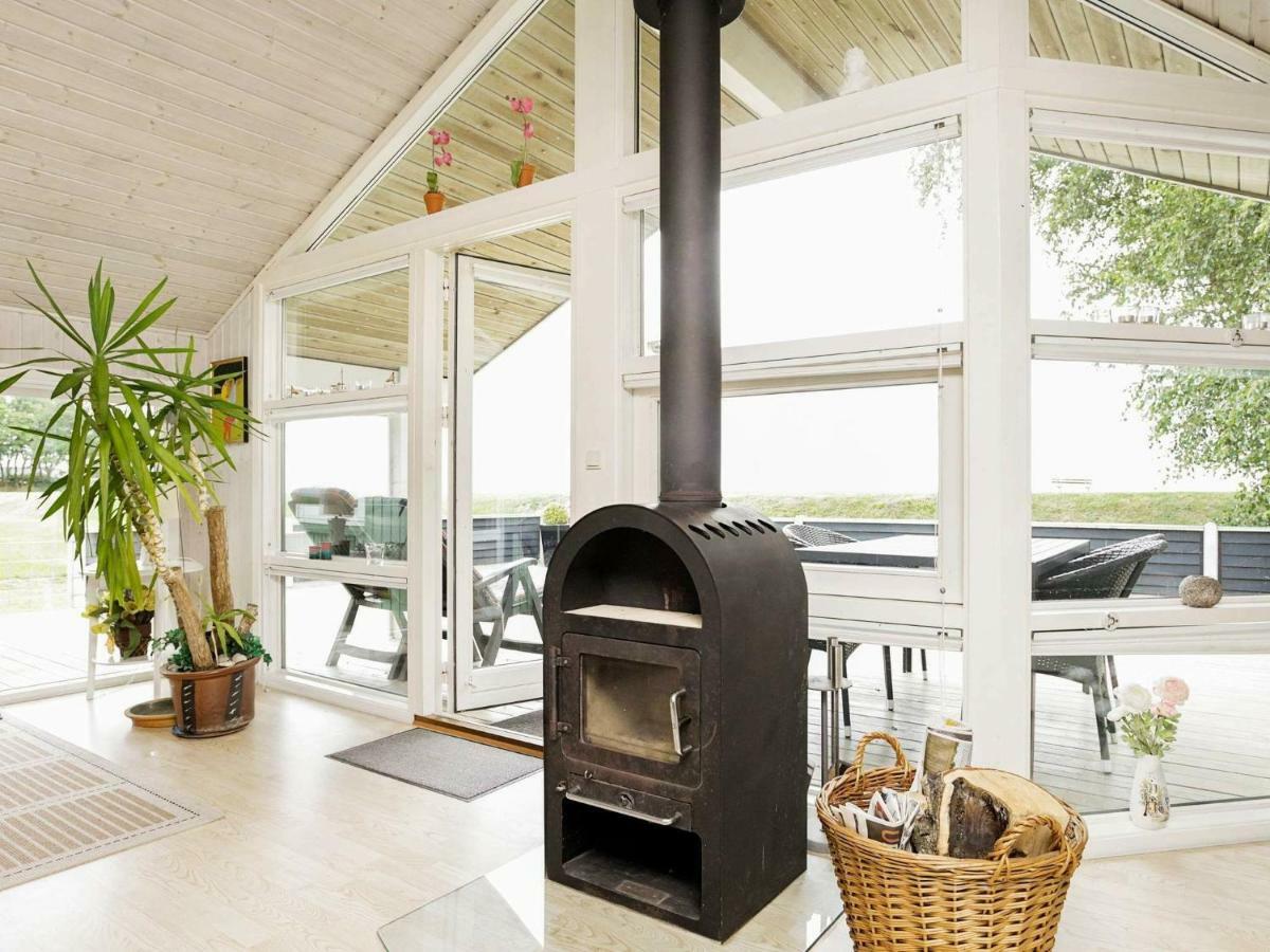 6 Person Holiday Home In Otterup Extérieur photo