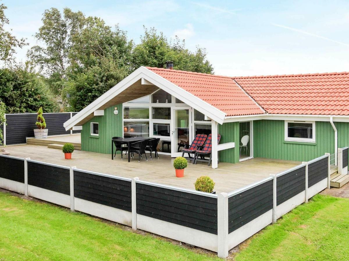 6 Person Holiday Home In Otterup Extérieur photo