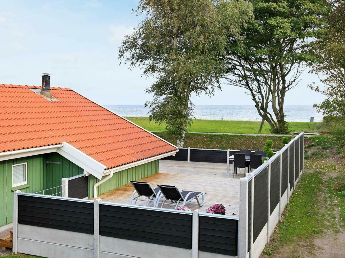 6 Person Holiday Home In Otterup Extérieur photo
