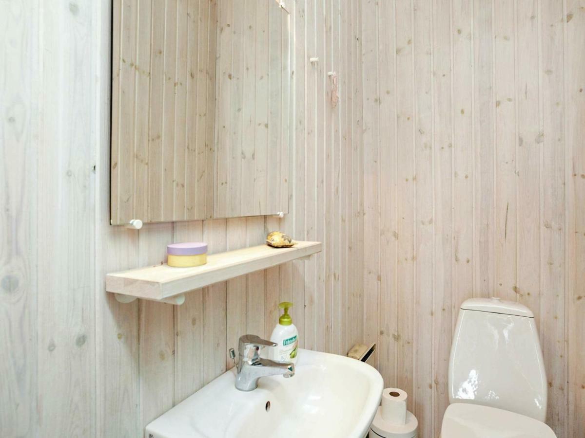6 Person Holiday Home In Otterup Chambre photo
