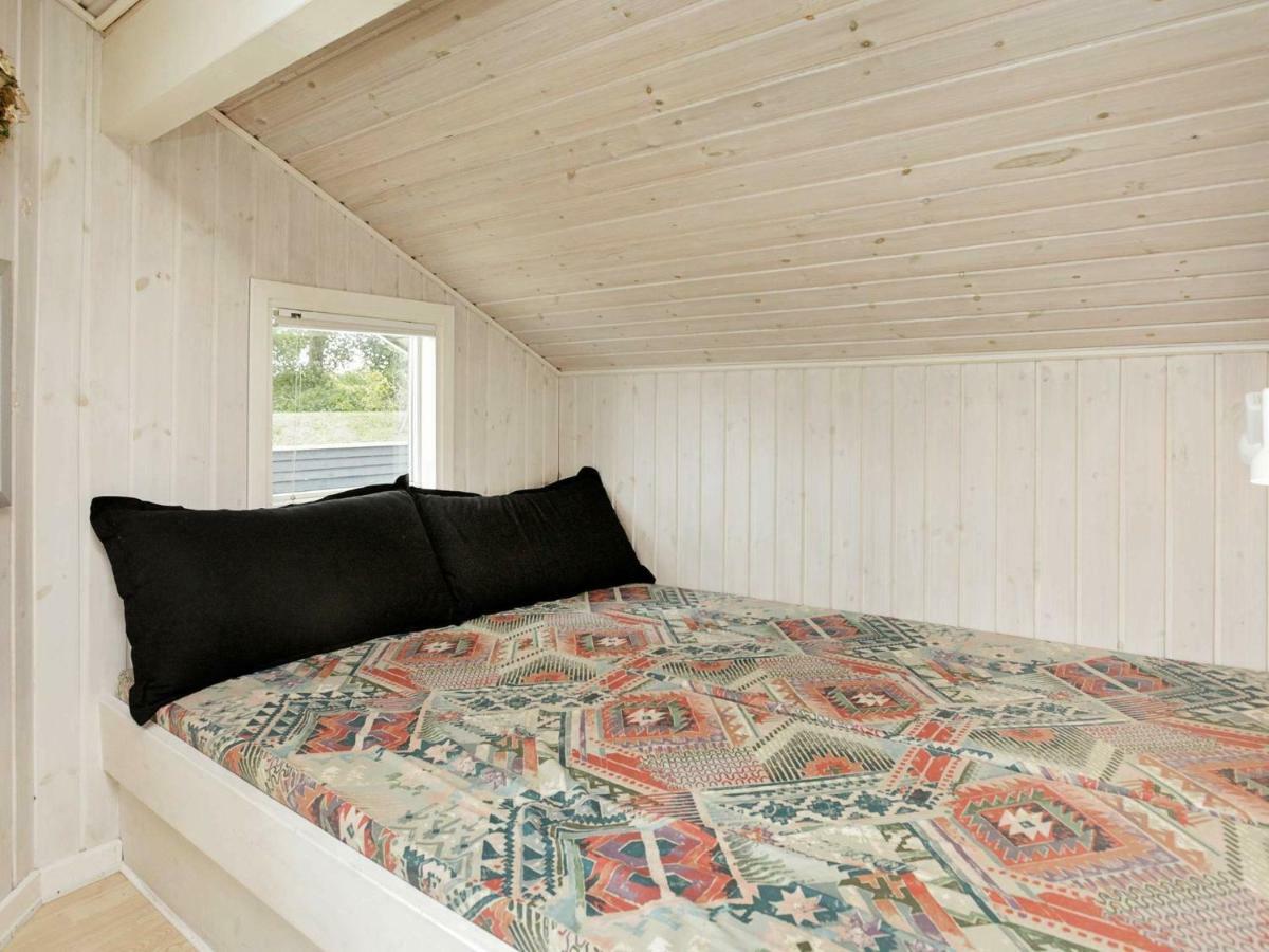 6 Person Holiday Home In Otterup Extérieur photo