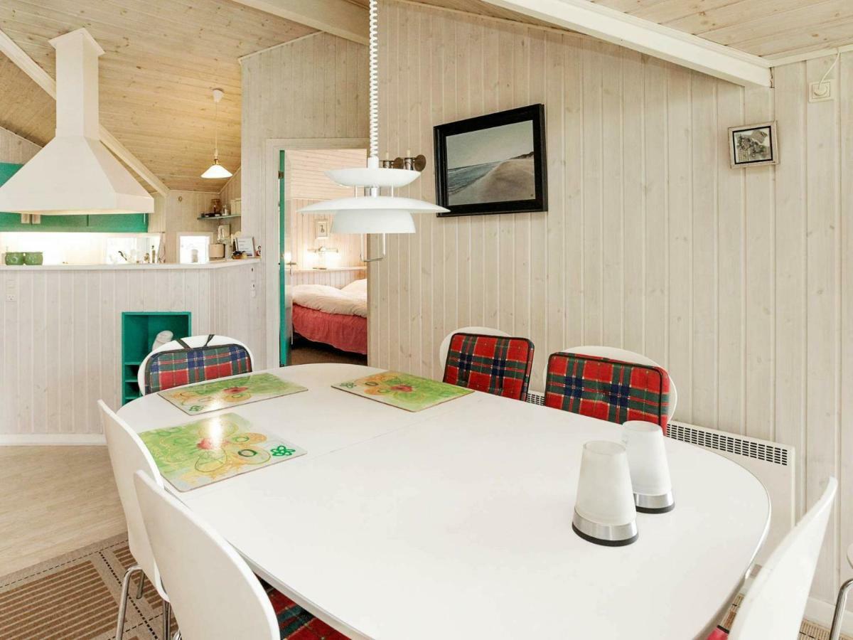 6 Person Holiday Home In Otterup Extérieur photo