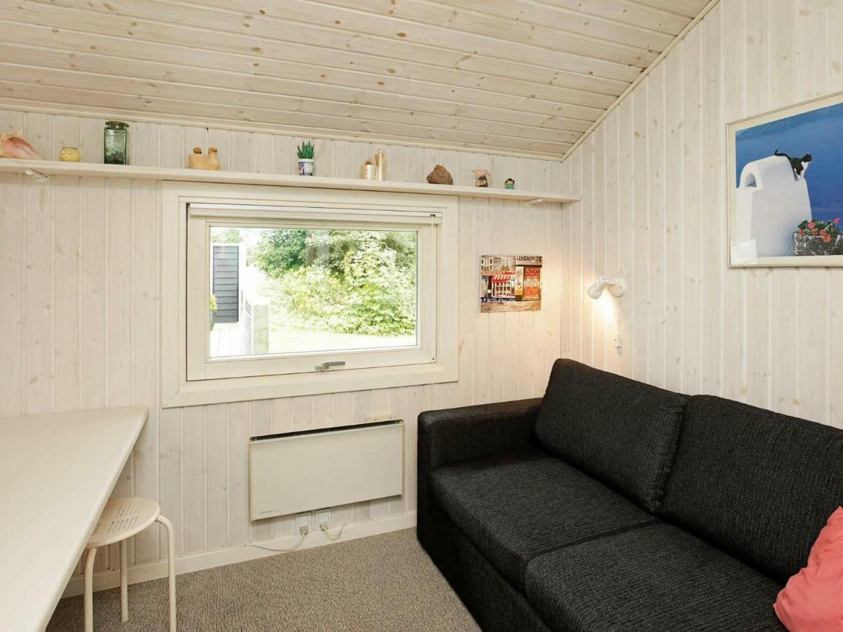 6 Person Holiday Home In Otterup Extérieur photo